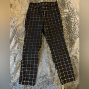 Old Navy Black and White Plaid high rise pixie Pants